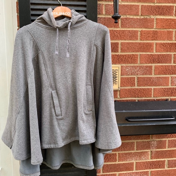 UGG: FLEECE PICHOT Double Knit CAPE PONCHO - Picture 5 of 16